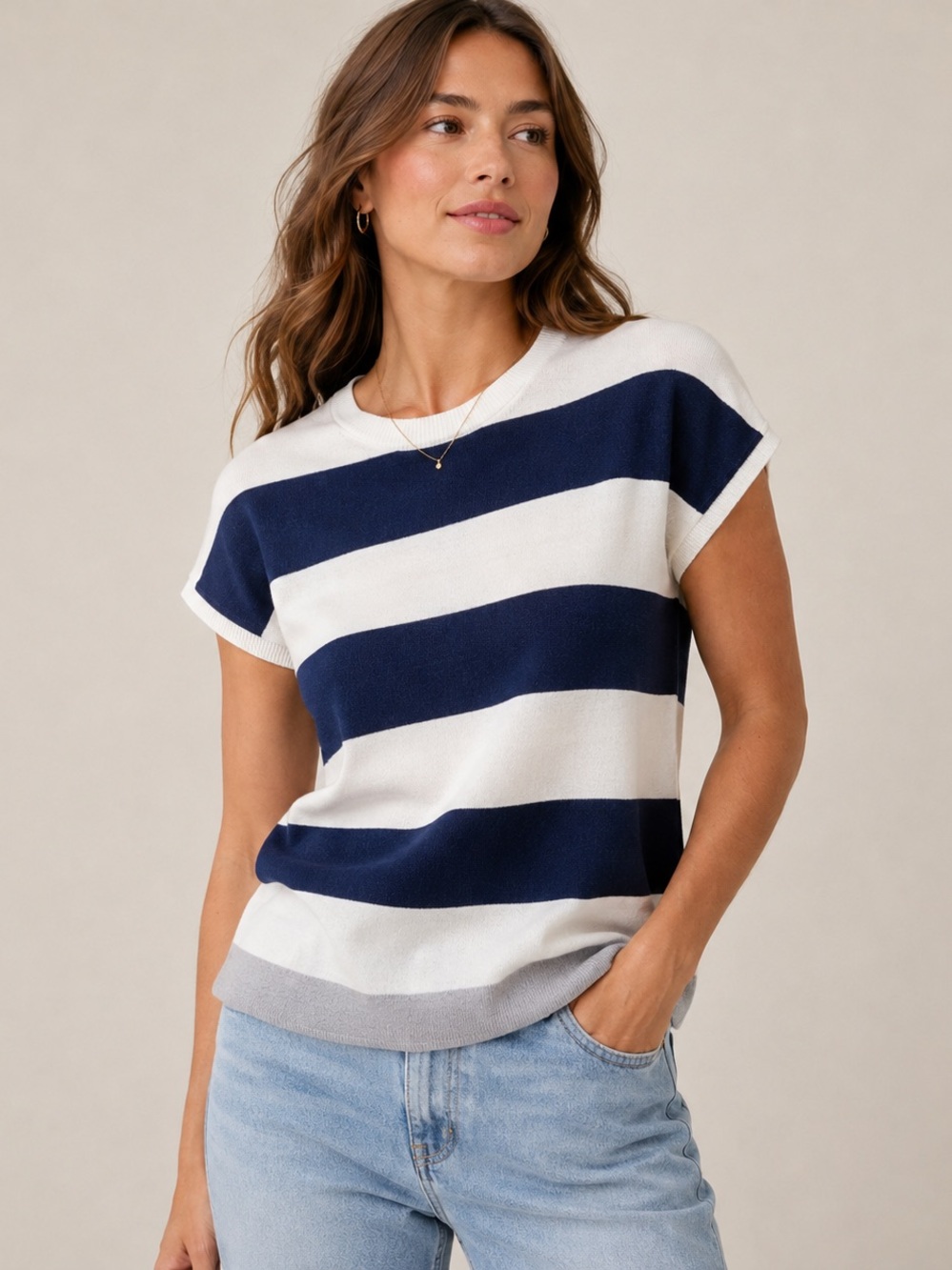 MARBLE Very Oversized(Medium) Classic White and Navy Light KnitTop
